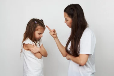 ZAPALA U FINANSIJSKU KRIZU PA SE DOSETILA: Potez majke ostaviće vas bez reči, da li je moguće da je uradila OVO svojoj ćerki