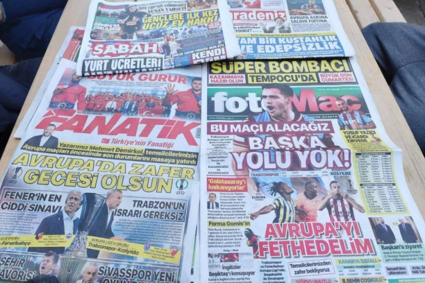 Turci pogrešili Zvezdin grb, ovako su predstavili fudbalere uoči meča sa Trabzonom (FOTO)