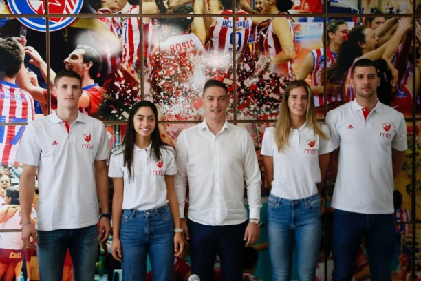 ZVEZDA IZ DANA U DAN SVE JAČA: Crveno-beli predstavili pojačanja u obe konkurencije!