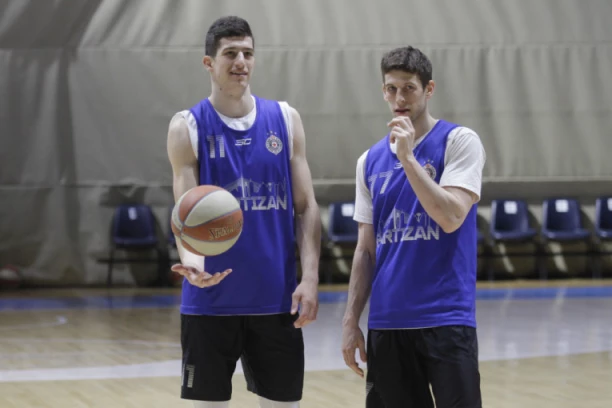 BIVŠI AS PARTIZANA POTPISAO: Nakon Eurobasketa pronašao novi klub!