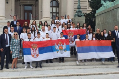 Učenici iz istočne Hercegovine u poseti Smederevu i Beorgadu: Suština posete da se pokaže jedinstvo Srbije i Republike Srpske