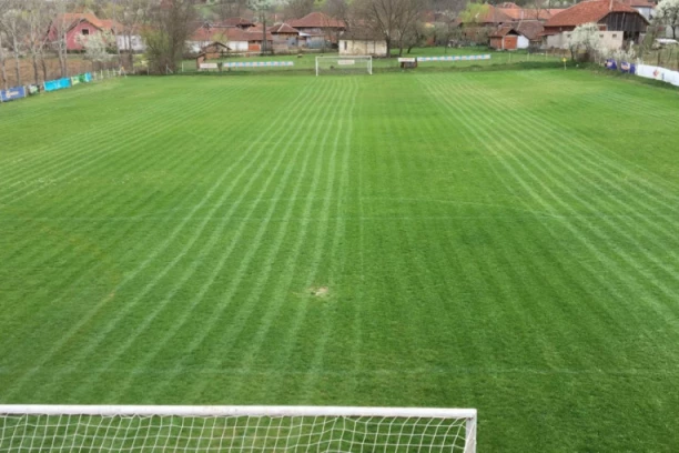 U VELIKIM KUPCIMA GOSTUJE PROŠLONEDELJNI "DŽELAT" LIDERA: Vinogradar na gostovanjima ne igra najbolje, domaćin se nada povratku na pobednički kolosek!