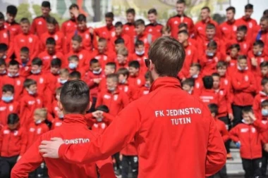 TALENTOVANI INDIVIDUALAC KOJEM ĆE SE TEK PRIČATI: Dobro zapamtite njegovo ovog momka - učinak dosta govori o kvalitetnom radu u klubu!