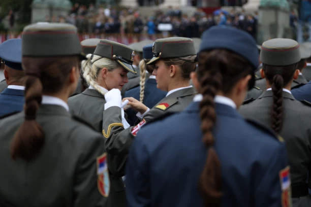 ŽENE U VOJSCI DOBIJAJU POSEBAN DONJI VEŠ: Nove gaće moraju da zadovolje ODREĐENE STANDARDE