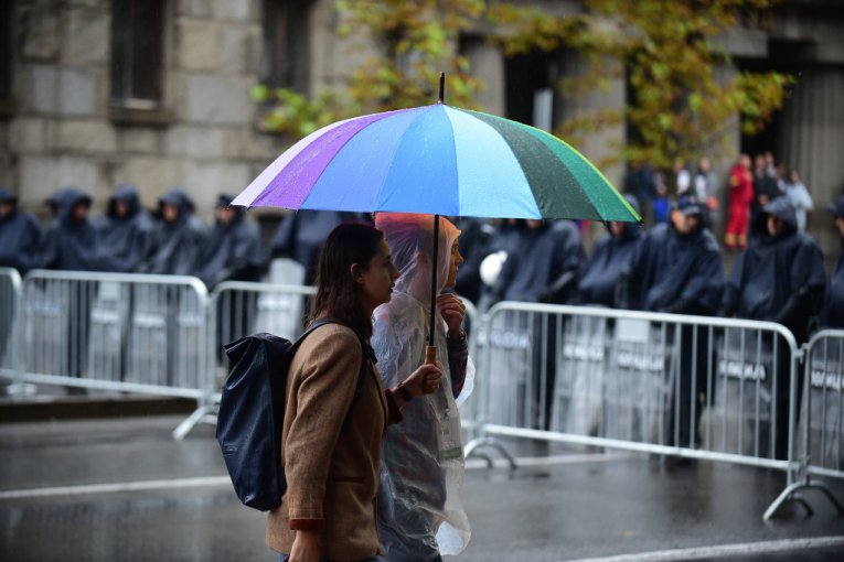 Pristižu učesnici Evroprajda