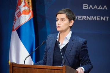 NEĆE BITI PRIZNANJA KOSOVA, PREDSEDNIK TAMO NIŠTA NIJE POTPISAO! Brnabić ućutkala opoziciju!