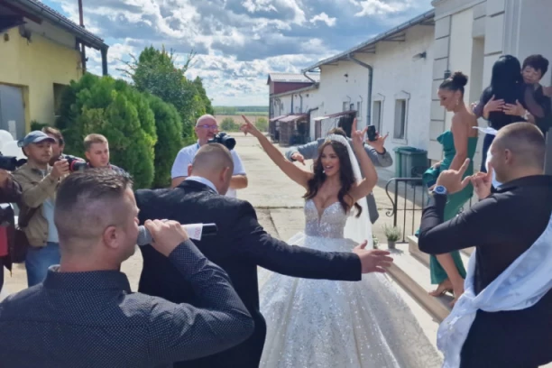 Otkriveno ime DRUGOG SINA? Pevač odao TAJNU Šijana i Bojane!