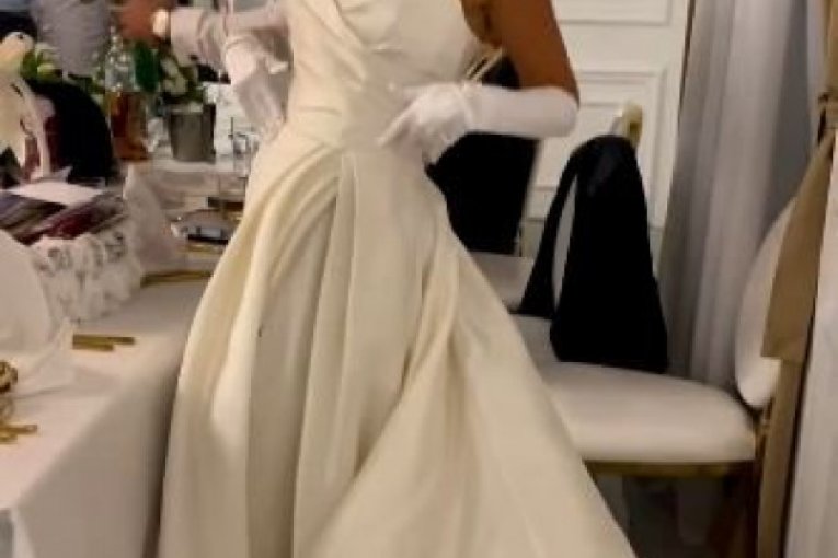 Bojana Rodić u drugoj venčanici