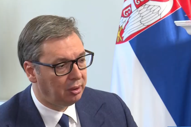 (UŽIVO) Obraćanje predsednika Vučića iz Budimpešte nakon sastanka sa Orbanom i Nehamerom(VIDEO)