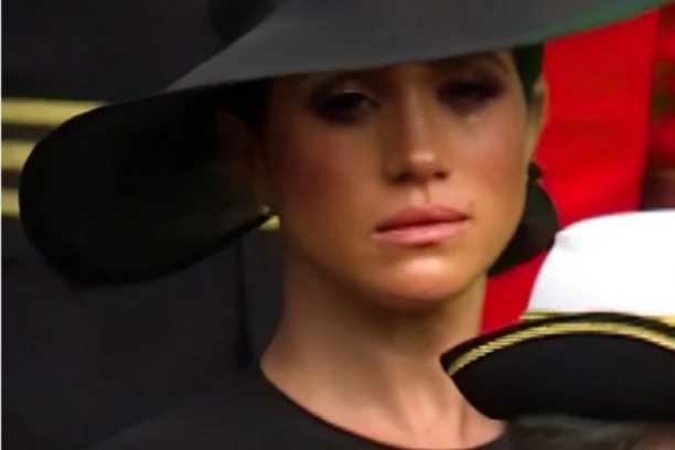 ODMAH JOJ DAJTE OSKARA: Fotografija uplakane Megan Markl na sahrani kraljice Elizabete II uzburkala društvene mreže (FOTO)