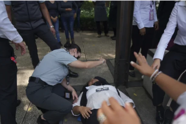 ZEMLJOTRES OD ČAK 7,3 STEPENA PO RIHTERU POGODIO MEKSIKO! Apokaliptične scene! Izdato upozorenje na CUNAMI! (VIDEO/FOTO)