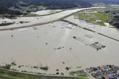 Jedna od najvećih katastrofa preti Japanu, tajfun evakuiše 8 miliona ljudi, ima poginulih