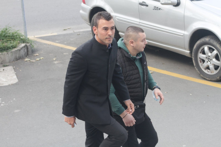 Uroš Ćertić stiže u Palatu pravde