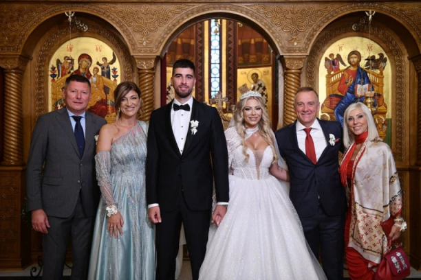 Atletika i fudbal ujedinjeni u ljubavi! (FOTO GALERIJA)