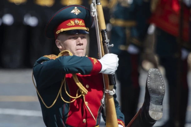 ZA IZBEGAVANJE VOJSKE 10 GODINA ROBIJE: Usvojen krucijani zakon - drakonske kazne za dezertere!