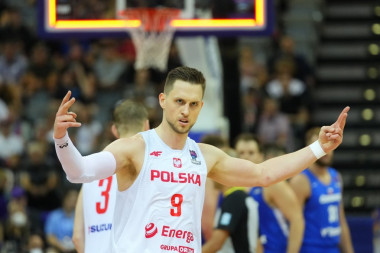 BOMBA U PRESTONICI: Posle DOMINACIJE na Eurobasketu, Ponitka potpisuje UGOVOR ŽIVOTA!