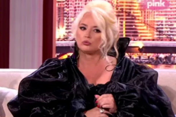 "DECU SAM ODGOJILA BEZ ALIMENTACIJE" Potresne reči Maje Nikolić cepaju dušu o sinovima, bivši joj nije dao DINAR za njihovu budućnost! (FOTO)