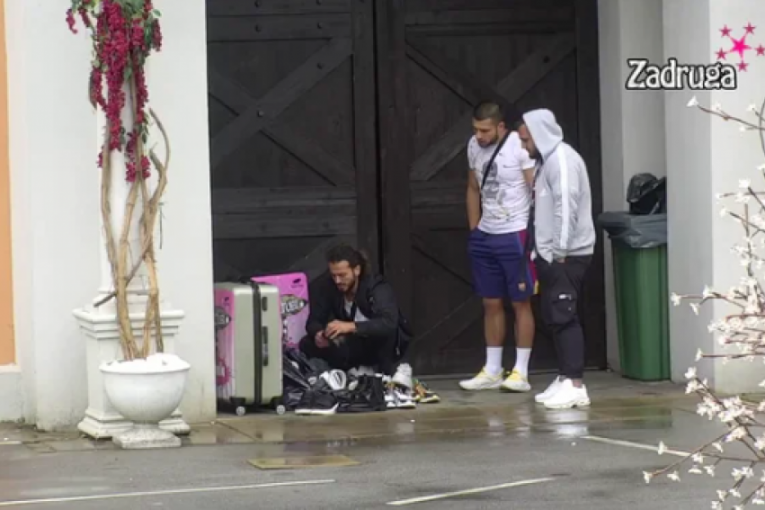 Adam Labunski skuplja stvari po smeću