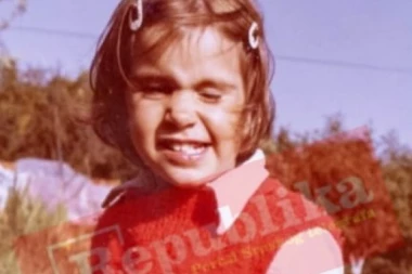 Nikad viđene fotografije NAJPOZNATIJE RIJALITI UČESNICE! Nećete verovati ko je NASMEJANA devojčica sa slika! (FOTO)