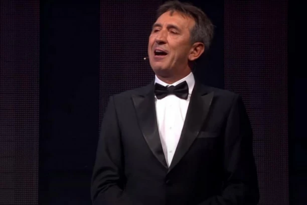 ŽIKA JAKŠIĆ HOĆE DA ŽENI KOLEGINICU SVOJE BIVŠE: Javno joj izjavio ljubav, ona odmah odgovorila!