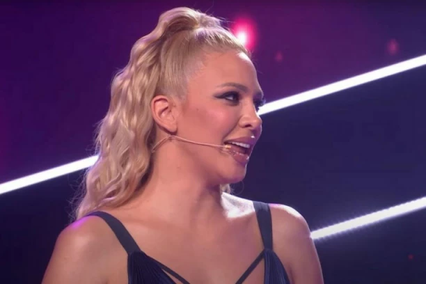 "PLATIĆEMO TI JEDAN SILIKON, DODAJ ZA DRUGI": Milicu Todorović dobija zahteve da OPERIŠE GRUDI, a evo da li namerava da ide POD NOŽ!