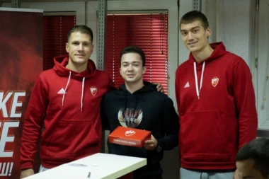 Kupi sezonsku do prve utakmice, pobedi u nagradnoj igri i putuj sa Zvezdom!