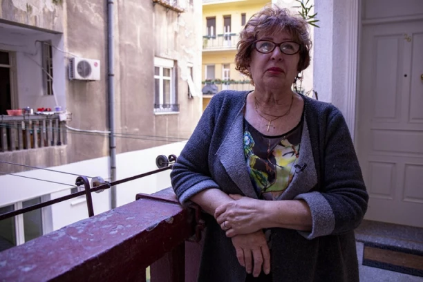 DRAMA! Majka naše rijaliti zvezde mora HITNO na OPERACIJU, doktori je stavljaju u TOTALNU ANESTEZIJU!