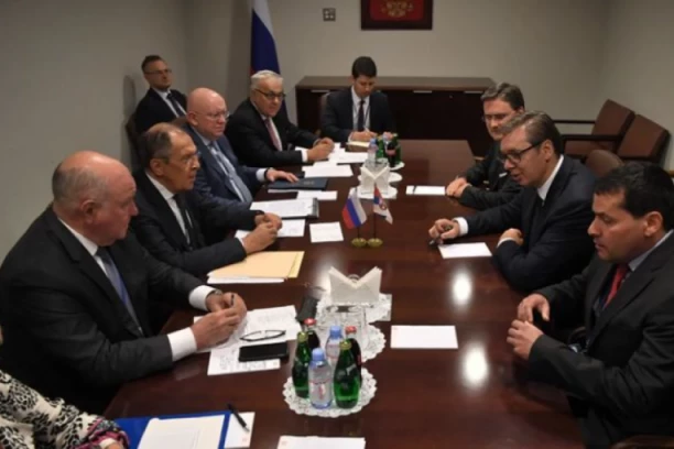 VUČIĆ SE SASTAO SA SERGEJEM LAVROVOM: Razgovarali smo i o sveukupnim bilateralnim odnosima