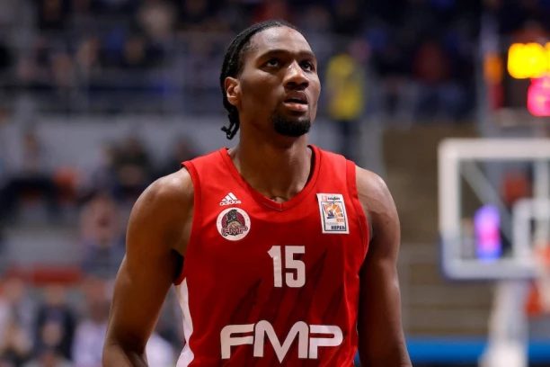 POTEZ O KOJEM PRIČA CEO SVET: Centar FMP-a oduševio legendu NBA lige “lomljenjem zglobova”! (FOTO)