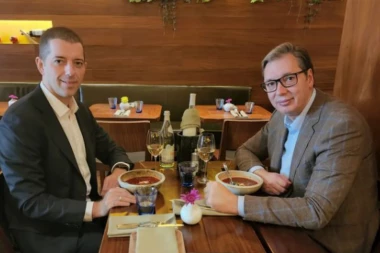 VUČIĆ PRED POVRATAK IZ NJUJORKA: Ponudili su nam fantastičan ruski boršč što smo oberučke prihvatili