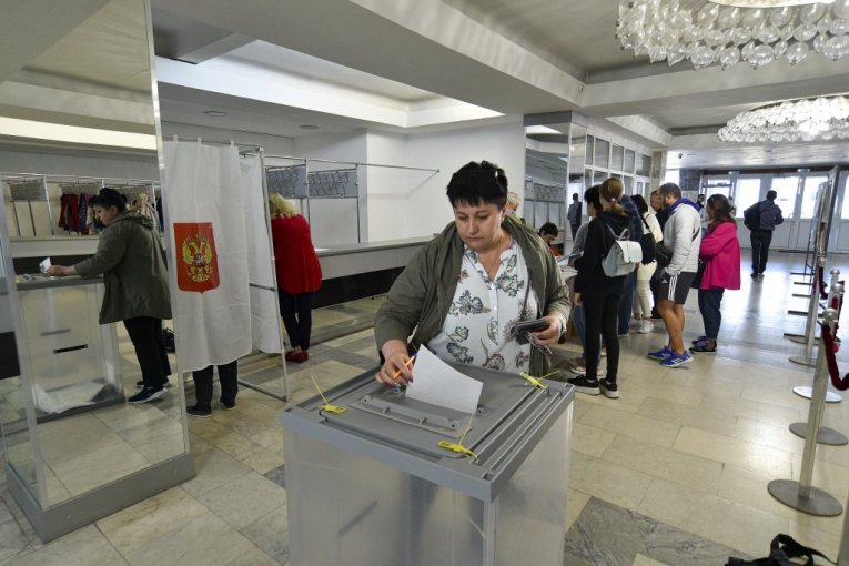 Preliminarni rezultati referenduma: Narod glasao za UJEDINJENJE SA RUSIJOM!