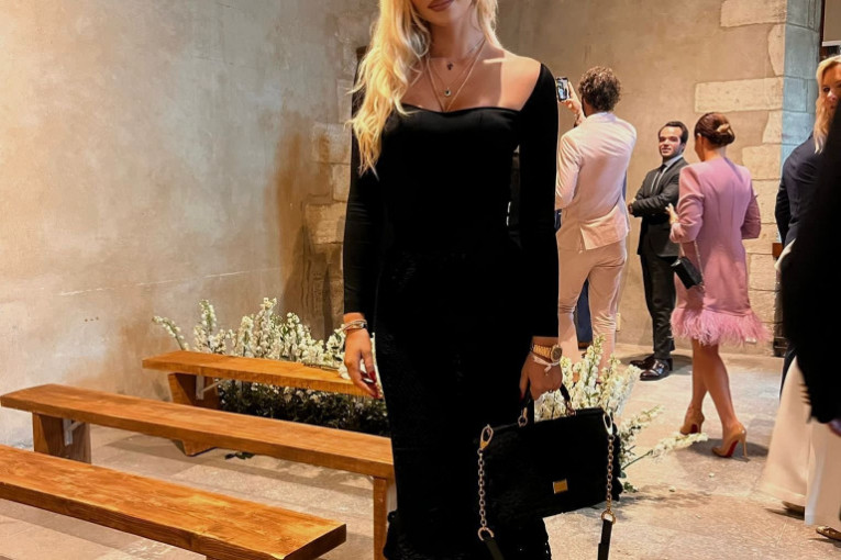 Sofiaj Milošević na venčanju