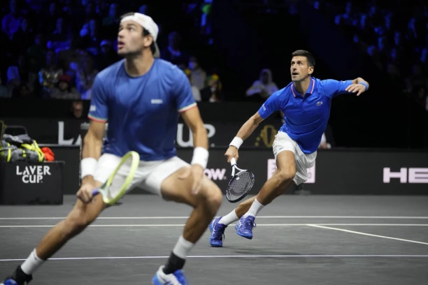 TIM EVROPE SLAVI NOVAKA: Đoković počistio Tijafoa, pa izdominirao i u dublu! (VIDEO)