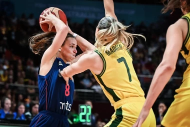 PET MINUTA BEZ POENA! Australija iskoristila lošu igru Srbije i slavila u trećem kolu SP (VIDEO/FOTO)