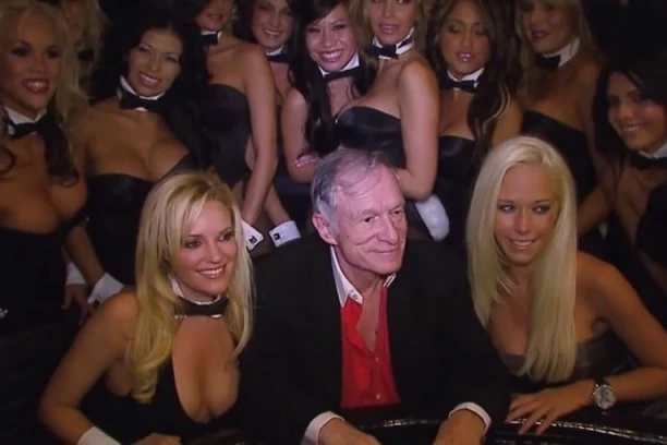 IMAO JE ČUDNU OPSESIJU, BILO JE ODVRATNO! Plejboj zečica iznela DETALJE iz kreveta sa Hjuom Hefnerom, pa otkrila sve njegove BIZARNE NAVIKE!