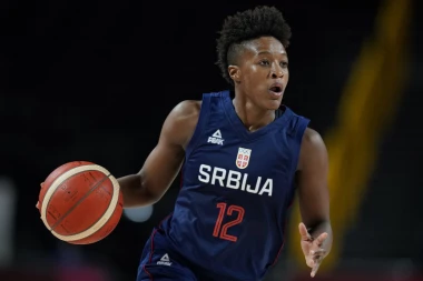 SAN ZA OLIMPIJSKE IGRE ŽIVI: Marinine "lavice" pobedile Crnu Goru!