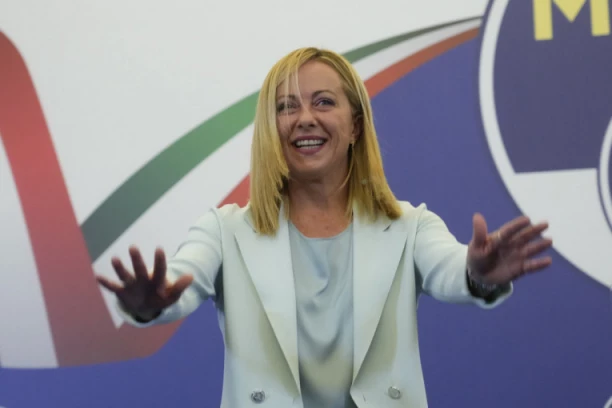 ĐORĐA MELONI OSVANULA NA STRANICI ZA ODRASLE! Skandal trese Italiju, evo KAKO je prikazana gledaocima