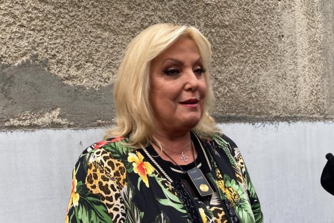 Snežana Đurišić priznala da GRAND prelazi na drugu televiziju: Pevačica se obratila Karleuši nakon GNUSNIH PROZIVKI! (VIDEO)