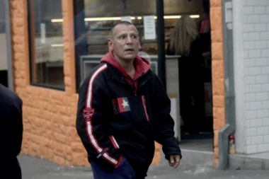 SERIJSKOM SILOVATELJU IGORU MILOŠEVIĆU ODLOŽENO SUĐENJE: Pomereno zasedanje suda zbog ''jednog papira''