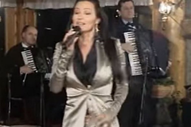 Ceca na snimanju novogodišnjeg programa 2007. godine