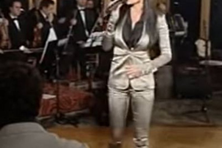 Ceca na snimanju novogodišnjeg programa 2007. godine