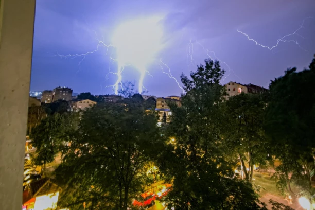 U OVIM DELOVIMA ZEMLJE OPASNO VREME! Upaljen meteo-alarm, upozorava se i na GRAD!