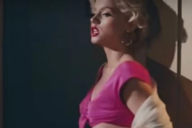 ANINI EKSPLICITNI SNIMCI POSTAĆE VIRALNI! Glumica u strahu: Uznemirujuće je, loše mi je kad samo pomislim na to!