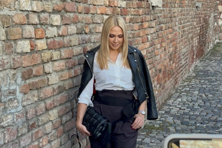 Poznati na promociji knjige Ane Petrović