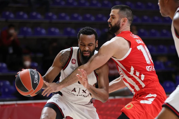 ZVEZDA ILI PARTIZAN? Kladionice odredile kvote, evo ko je FAVORIT za osvajanje titule na Jadranu!