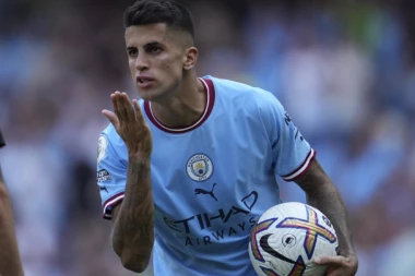 PUKLA LJUBAV IZMEĐU KANSELA I GVARDIOLE: Portugalac prelazi u Bajern Minhen