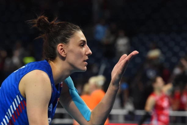 POVREDILA SE TIJANA BOŠKOVIĆ! Klub otkrio u kakvom stanju je Srpkinja!