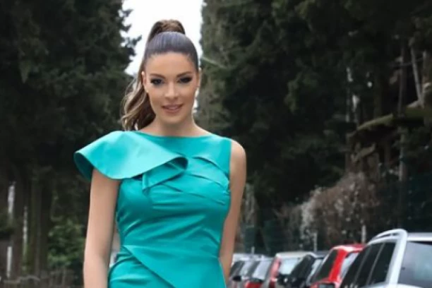 SANJA KUŽET SE PREPOLOVILA! Smršala 18 kilograma, a izbacila je samo JEDNU namirnicu!