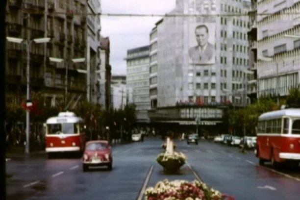 OSAM MINUTA JE UMIRALA NA DNU SAVE: Ova žena je preživela do tada NEZAPAMĆENU nesreću u istoriji Beograda! (VIDEO)
