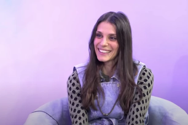 NASTASJA JE RAK POBEDILA ISHRANOM! Istraživanja vršila sa suprugom, a ove NAMIRNICE su joj najviše pomogle!